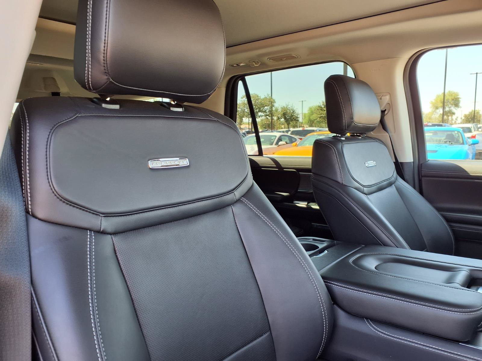 Certified 2025 Ford Expedition Platinum AWD/4WD image 12