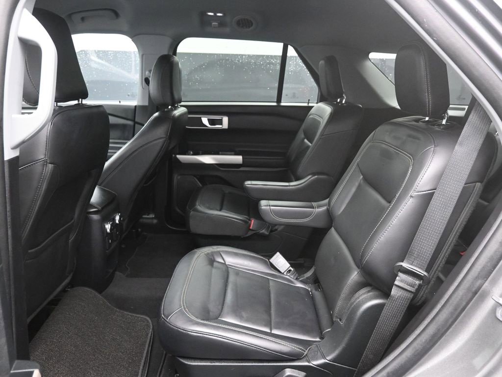 Certified 2021 Ford Explorer XLT w/ Equipment Group 202A image 26