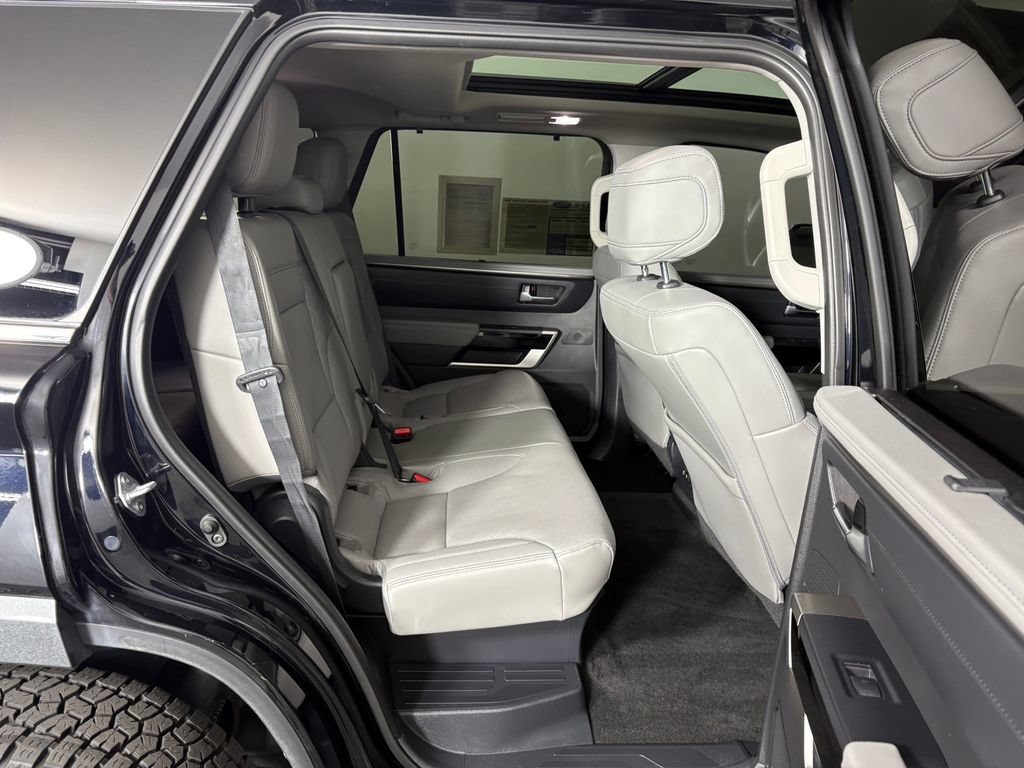 Used 2024 Toyota Sequoia Limited AWD/4WD image 39