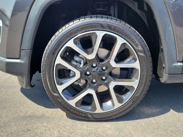 Used 2019 Jeep Compass Limited w/ Advanced Safety Group AWD/4WD image 28