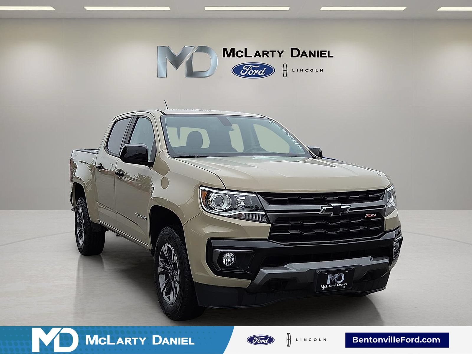 Used 2022 Chevrolet Colorado Z71 AWD/4WD image 1