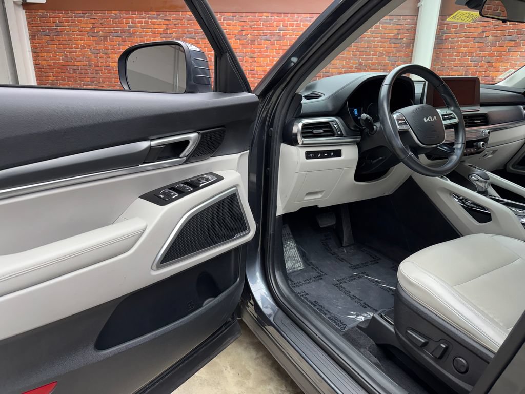 Used 2022 Kia Telluride S AWD/4WD image 9