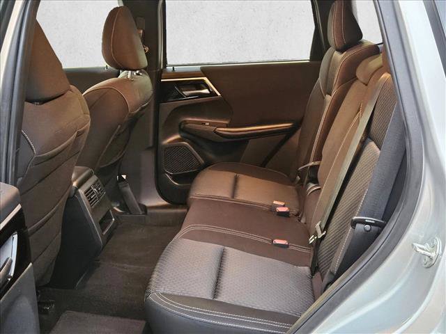 Used 2022 Mitsubishi Outlander ES FWD image 17