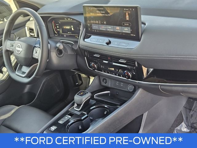 Used 2026 Nissan Rogue SL FWD image 14