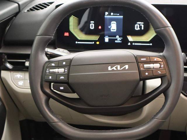 Used 2026 Kia Sportage EX FWD image 14