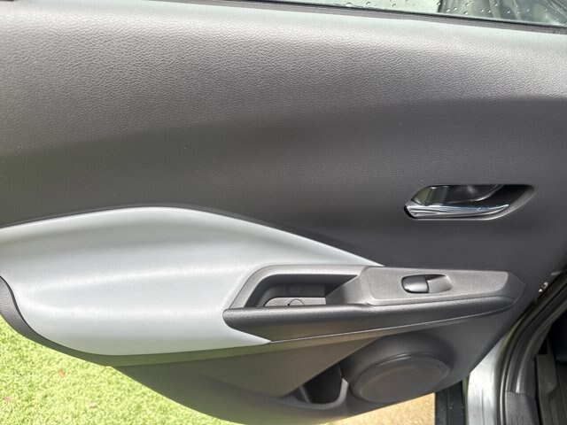 Used 2021 Nissan Kicks SR w/ SR Premium Package FWD image 17