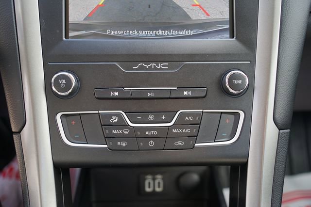 Certified 2020 Ford Fusion SE FWD image 15