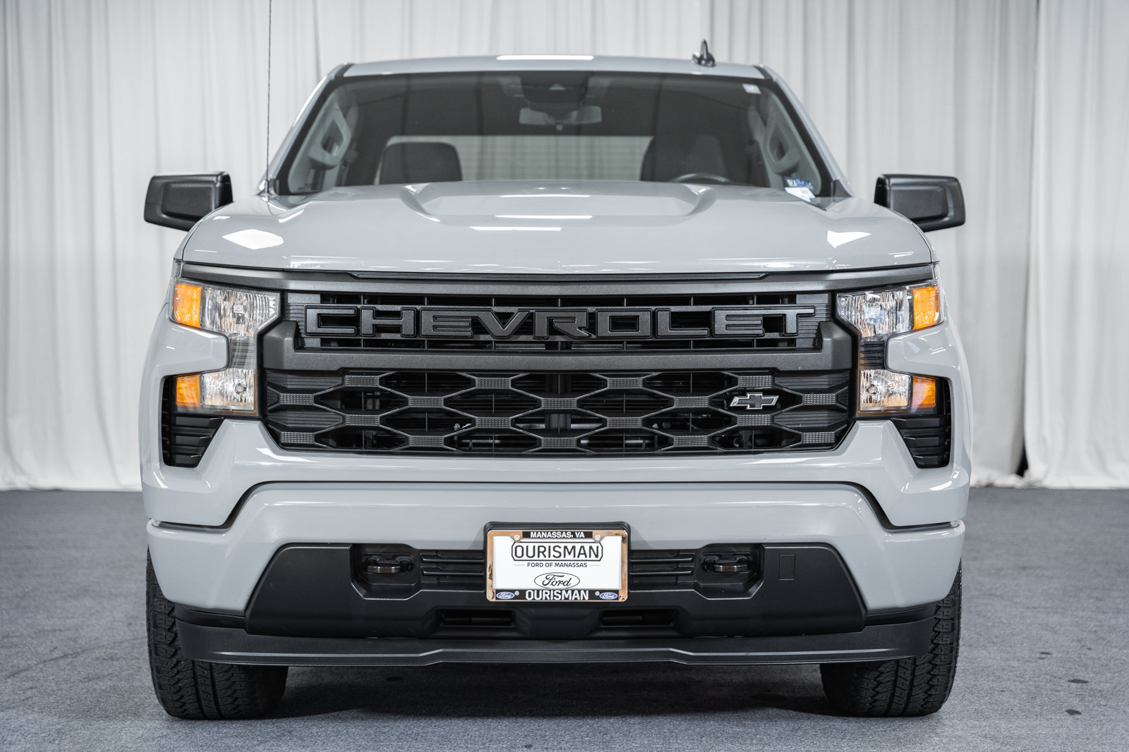 Used 2024 Chevrolet Silverado 1500 Custom w/ Turbomax Blackout Package AWD/4WD image 2
