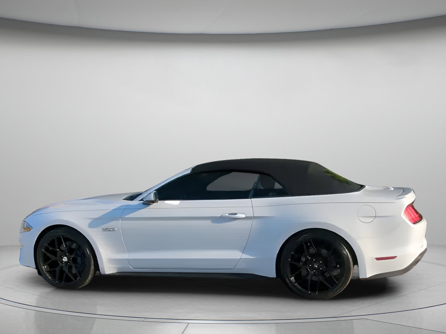 Certified 2020 Ford Mustang GT Premium w/ Equipment Group 401A image 16