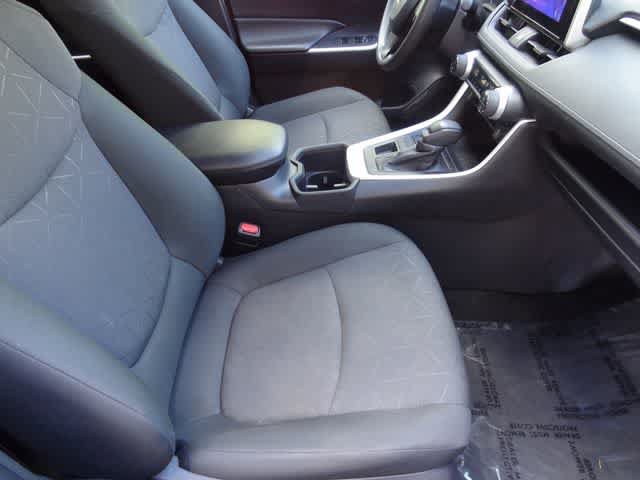 Used 2024 Toyota RAV4 XLE AWD/4WD image 12