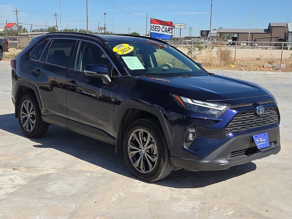 Used 2024 Toyota RAV4 XLE Premium AWD/4WD image 7