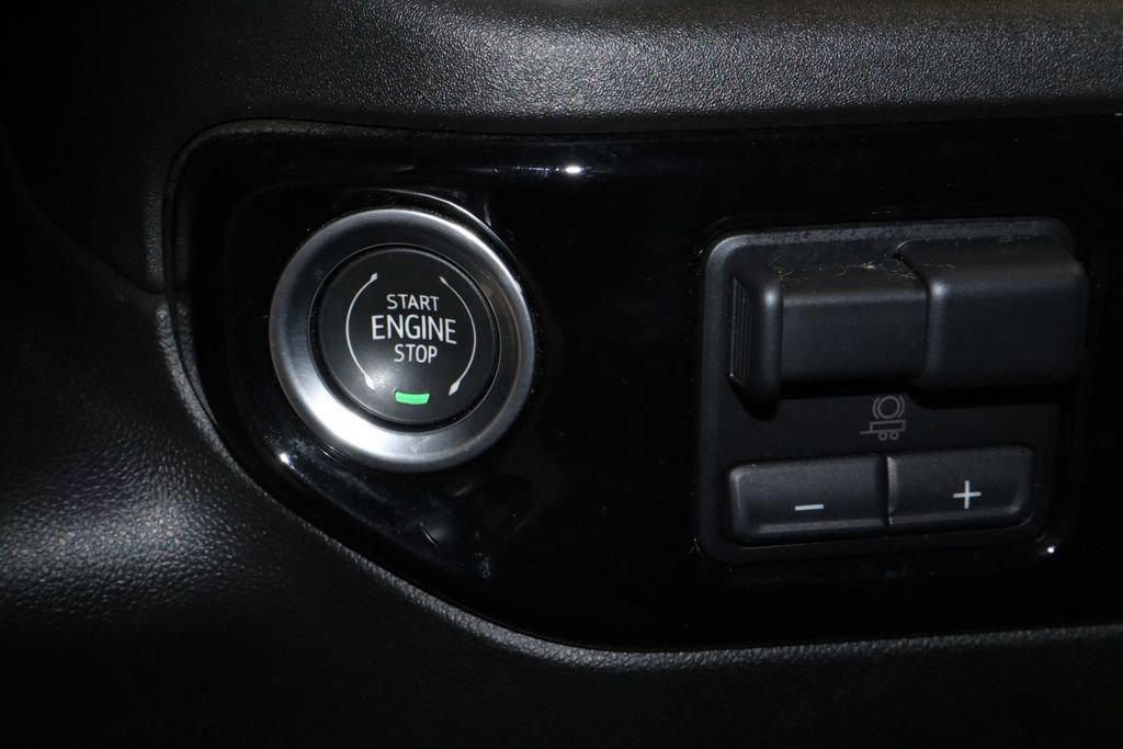 Used 2023 GMC Sierra 1500 SLE image 33