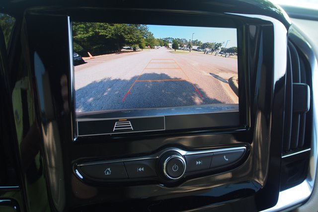 Used 2023 Chevrolet Traverse LS FWD image 34