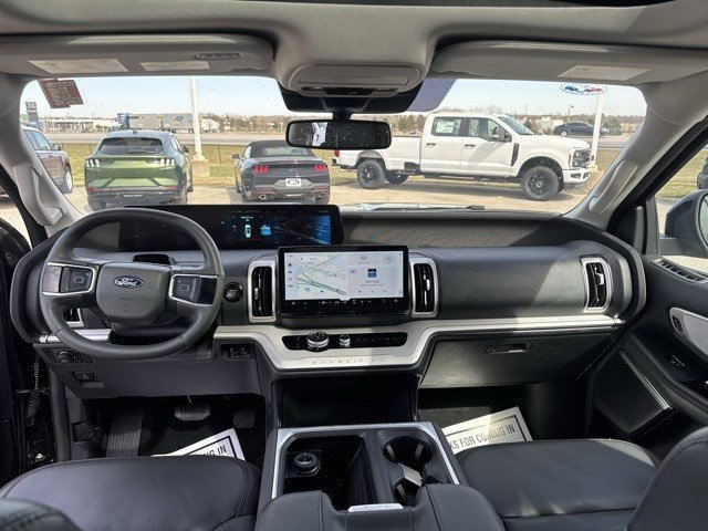 Certified 2025 Ford Expedition Active image 28