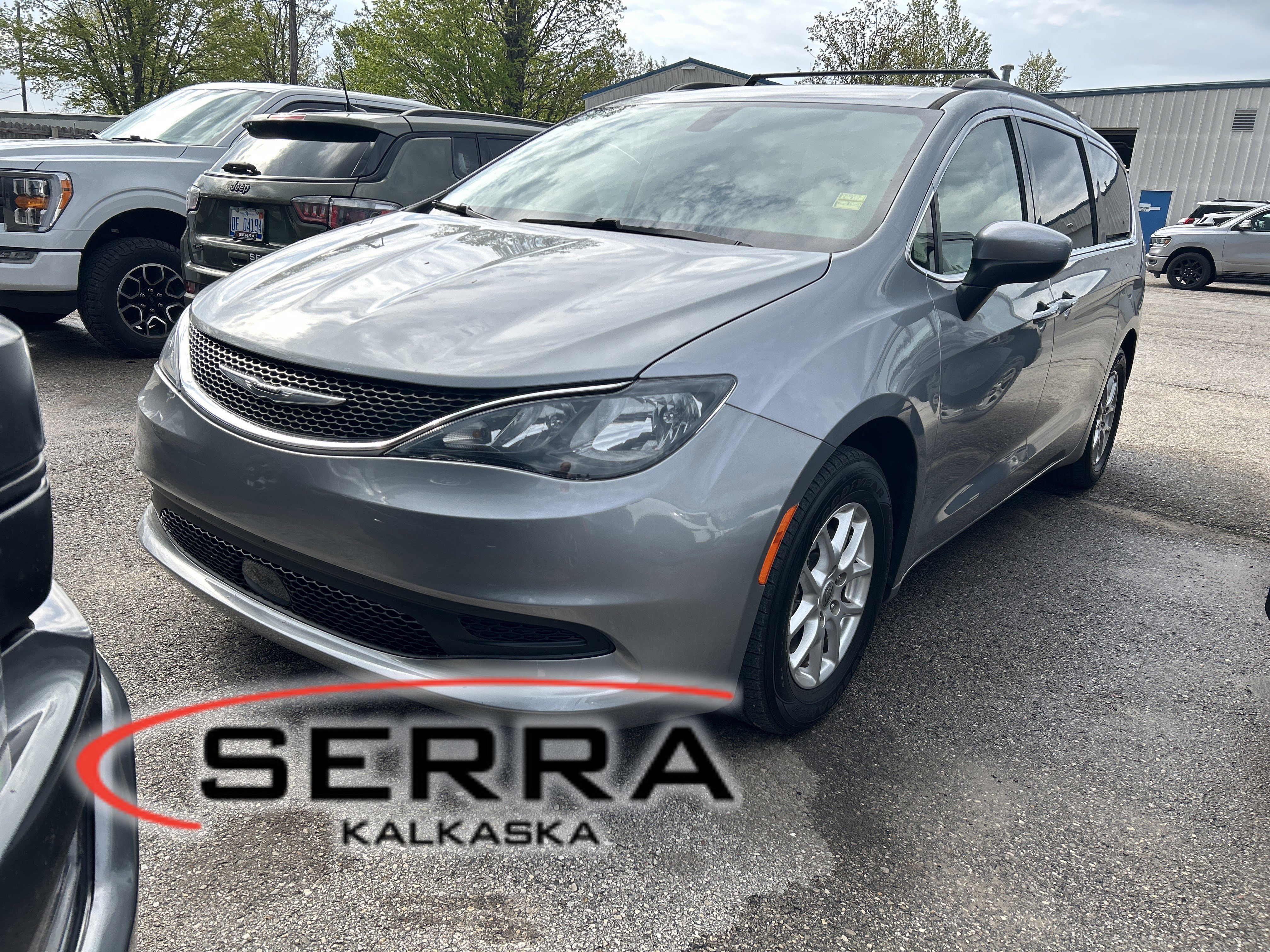 Used 2021 Chrysler Voyager Lxi FWD image 1