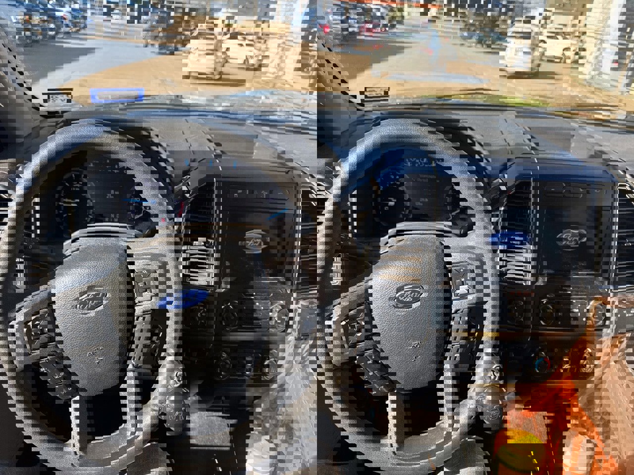 Certified 2022 Ford F350 XLT image 10