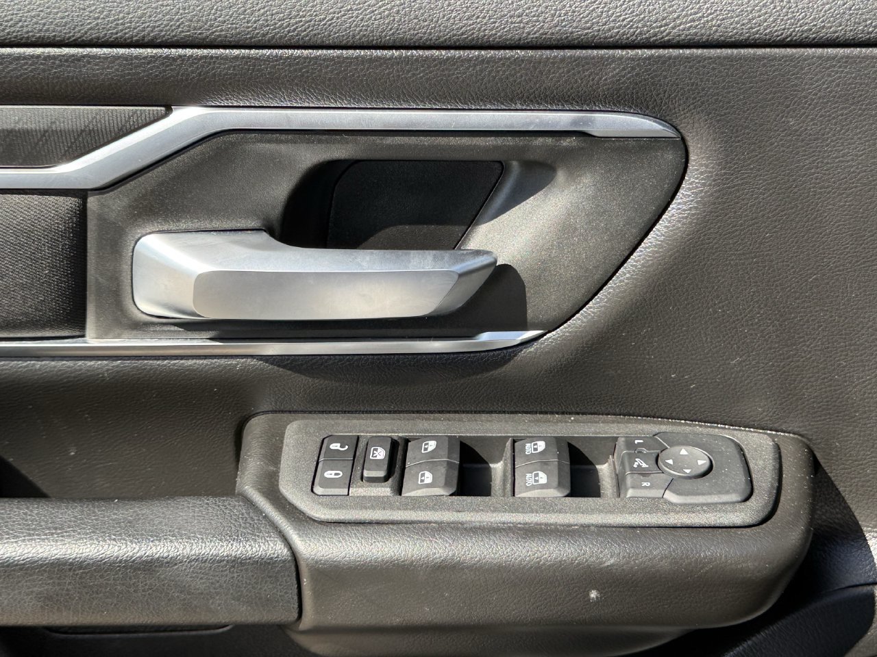 Used 2025 RAM 1500 Lone Star AWD/4WD image 22
