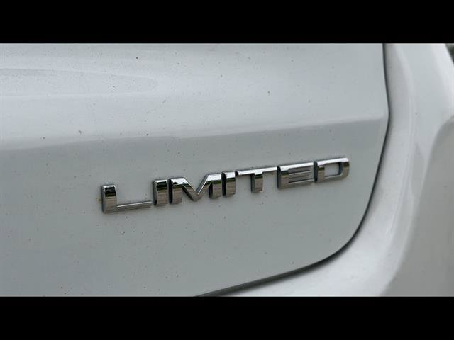 Used 2024 Jeep Compass Limited AWD/4WD image 5
