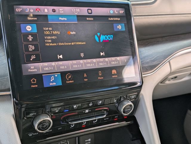 Used 2022 Jeep Grand Cherokee L Overland w/ Luxury Tech Group IV image 21