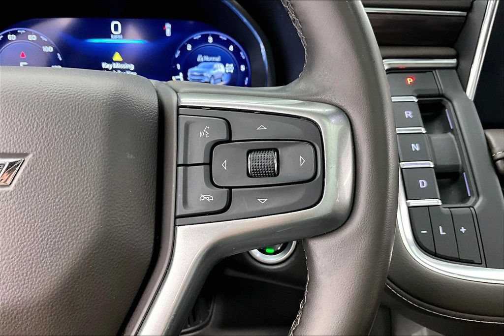 Used 2024 Chevrolet Tahoe Z71 w/ Luxury Package AWD/4WD image 19