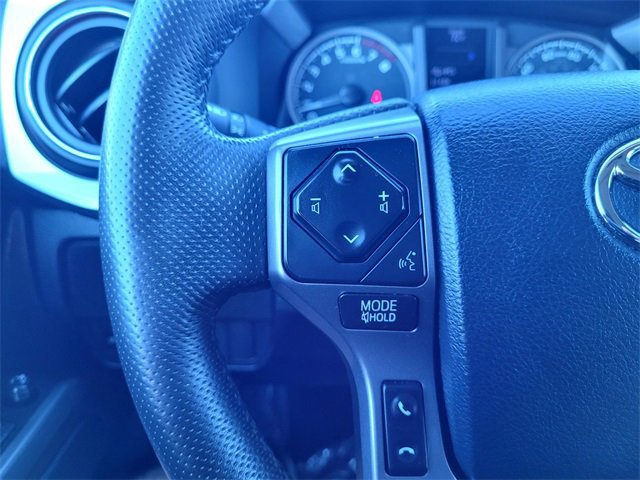 Used 2020 Toyota Tacoma 2WD Double Cab image 24