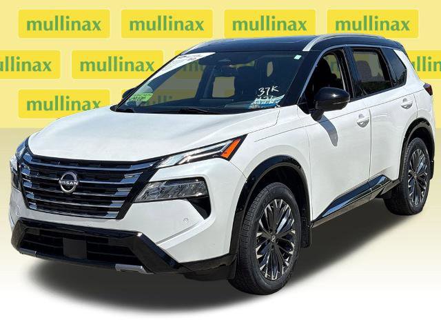 Used 2024 Nissan Rogue Platinum w/ Platinum Premium Package FWD image 14