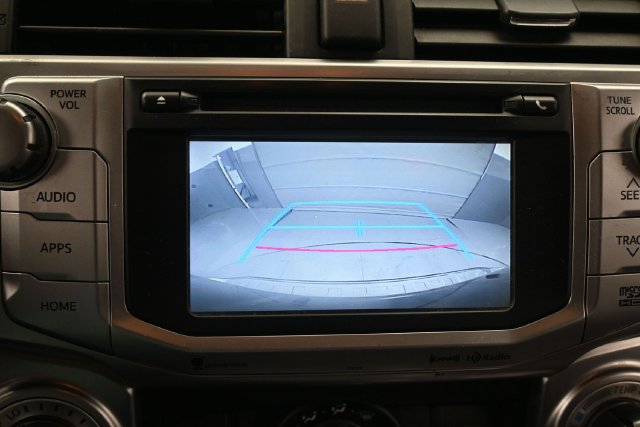 Used 2018 Toyota 4Runner SR5 AWD/4WD image 11