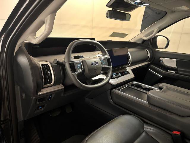 Certified 2025 Ford Expedition Active RWD image 5