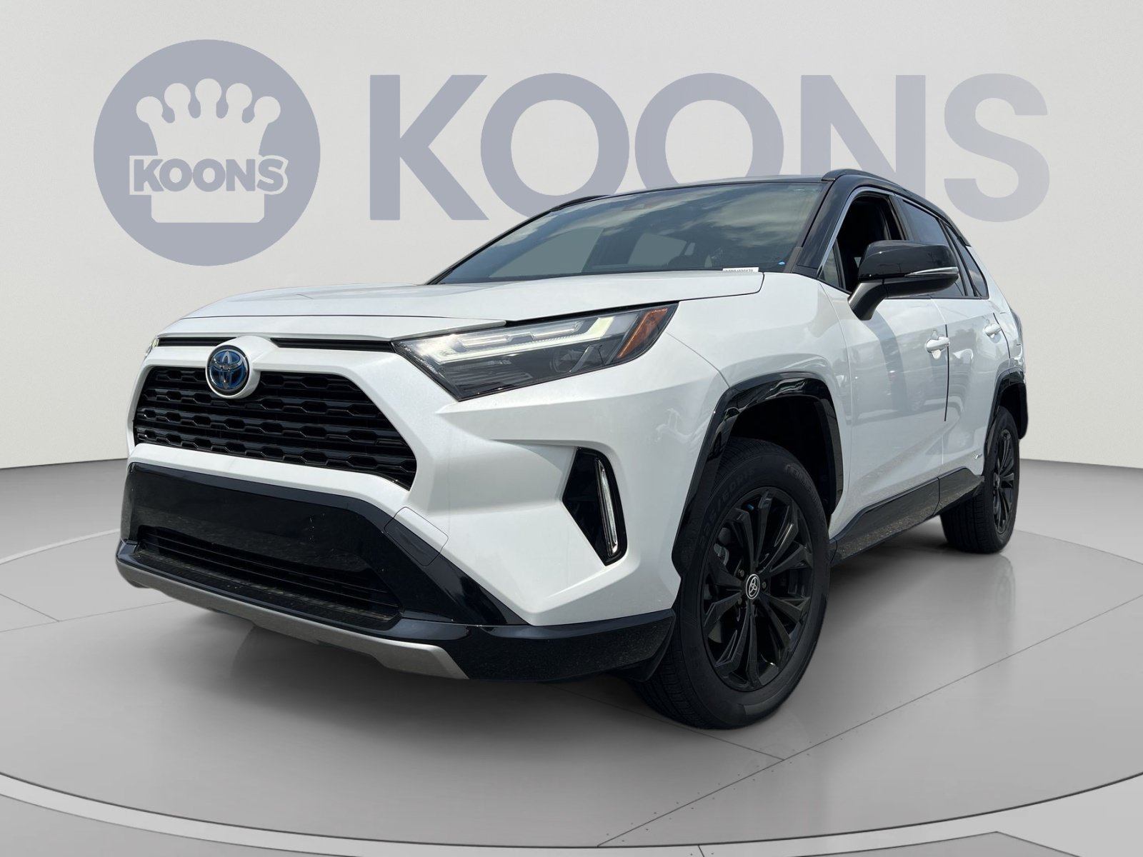 Used 2023 Toyota RAV4 XSE AWD/4WD image 1