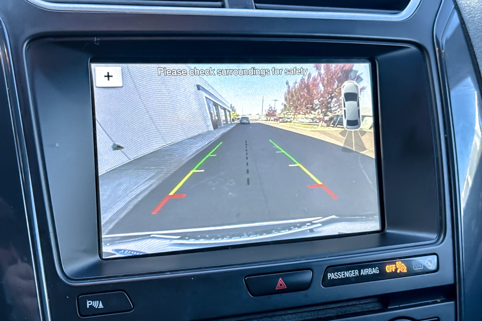 Certified 2018 Ford Explorer XLT w/ Equipment Group 202A AWD/4WD image 21