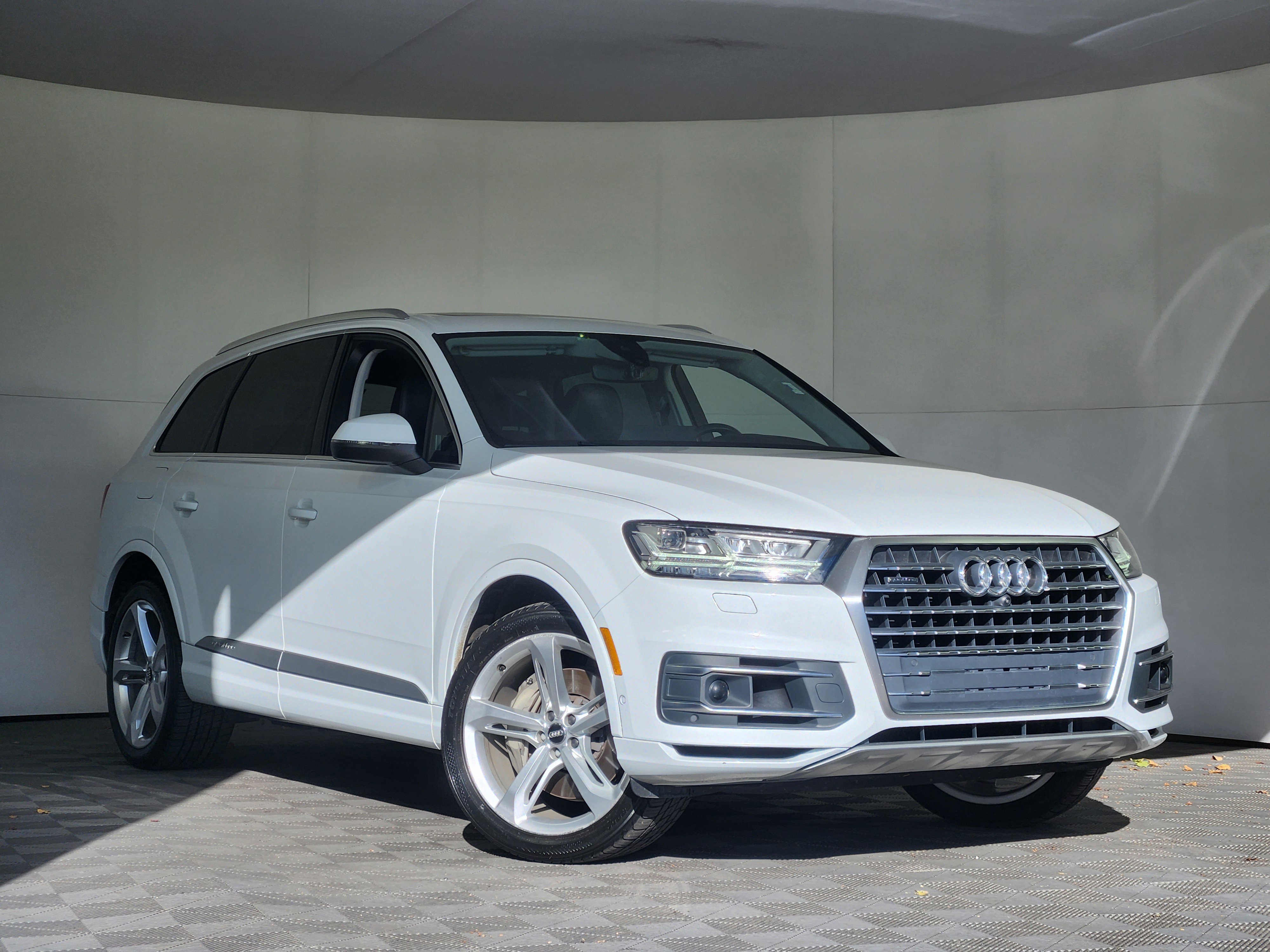 Used 2019 Audi Q7 3.0T Prestige