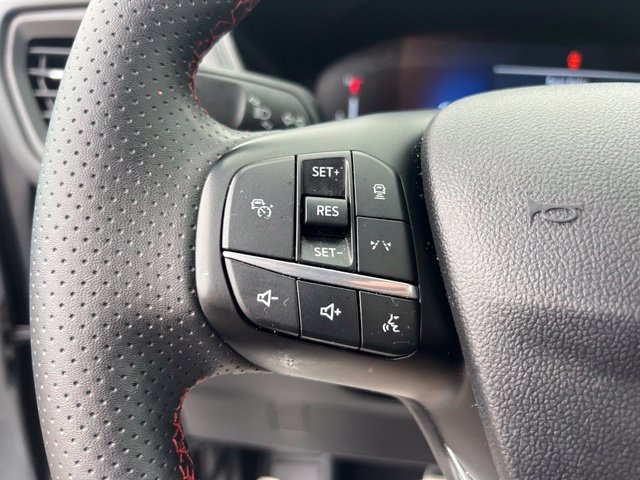 Certified 2024 Ford Escape ST-Line w/ Tech Pack #1 AWD/4WD image 9