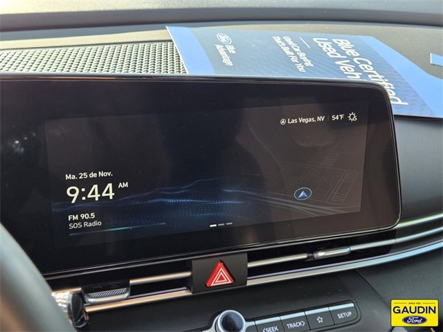 Used 2023 Hyundai Elantra Limited w/ Preferred Accessory Package image 21