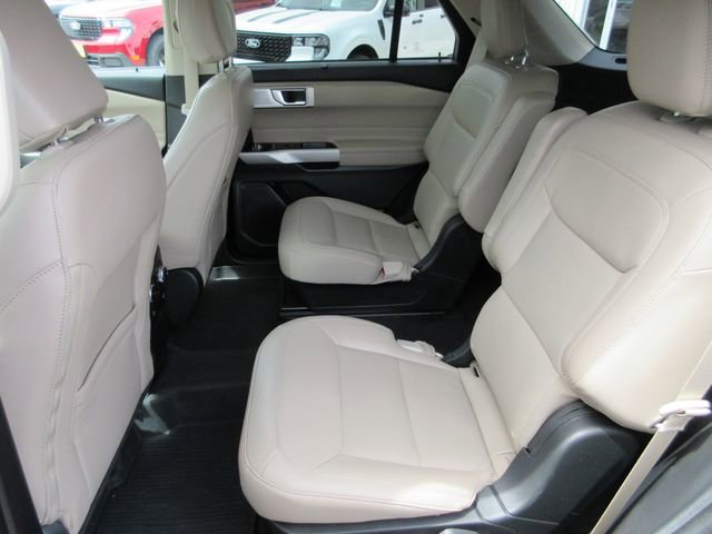Certified 2023 Ford Explorer Limited w/ Limited Technology Package AWD/4WD image 29