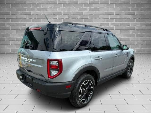 Certified 2023 Ford Bronco Sport Outer Banks w/ Tech Package AWD/4WD image 5
