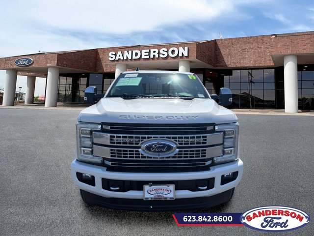 Certified 2019 Ford F250 Platinum w/ Platinum Ultimate Package AWD/4WD image 8