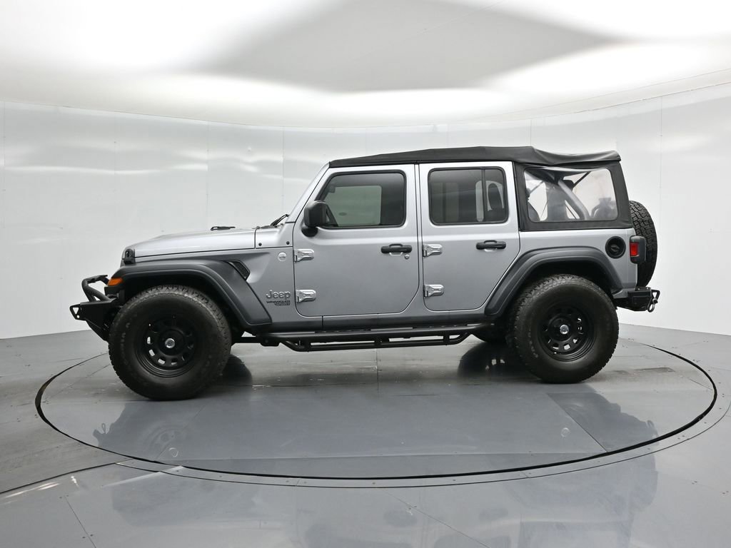 Used 2018 Jeep Wrangler Unlimited Sport image 24