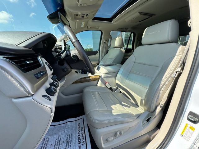 Used 2017 GMC Yukon Denali w/ Open Road Package AWD/4WD image 11