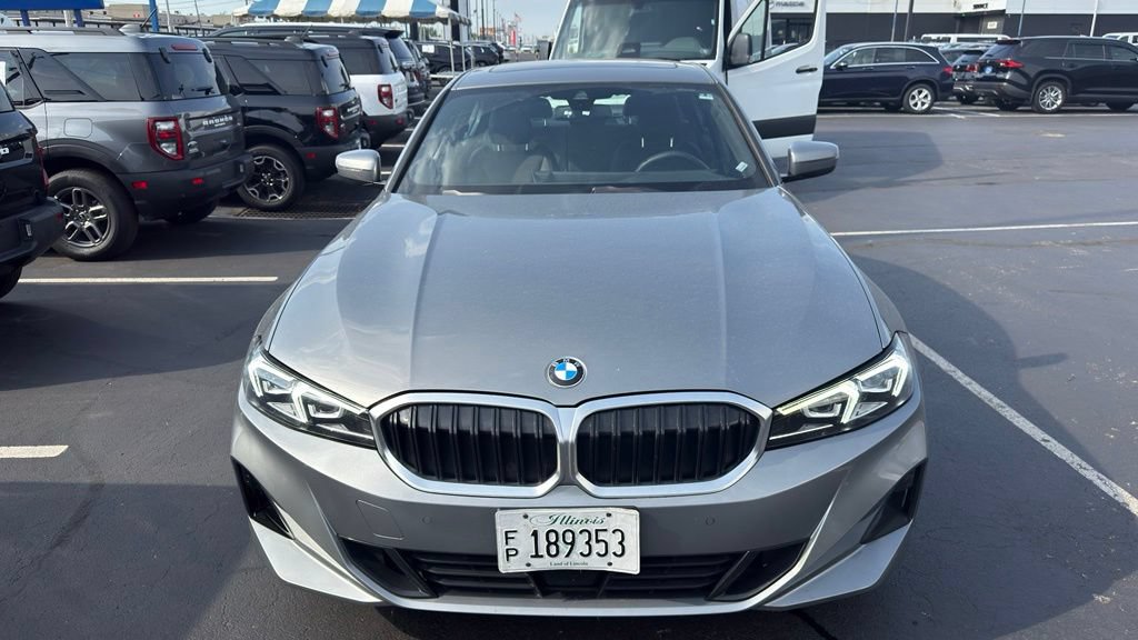 Used 2025 BMW 330i xDrive Sedan AWD/4WD image 3