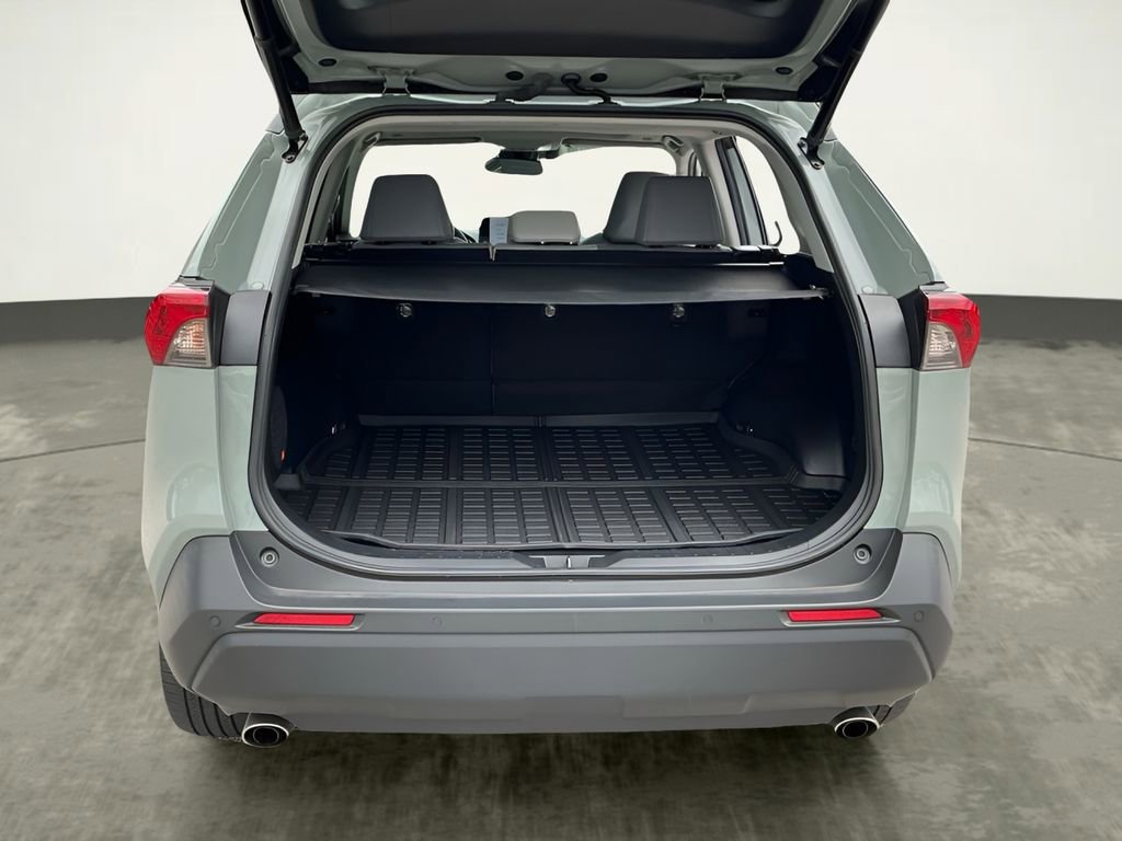 Used 2023 Toyota RAV4 XLE Premium FWD image 15