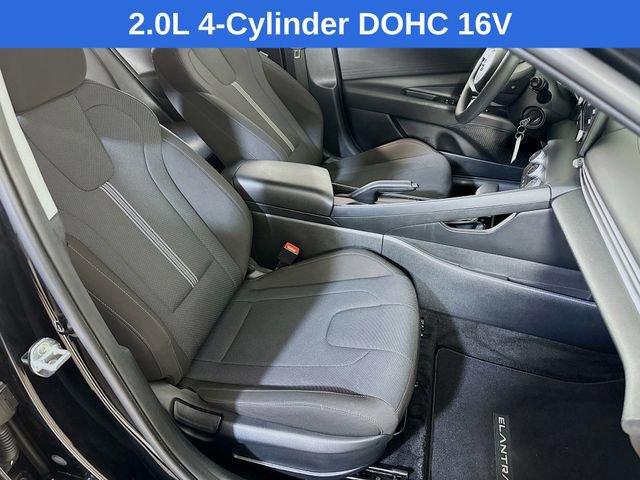 Used 2022 Hyundai Elantra SE image 15
