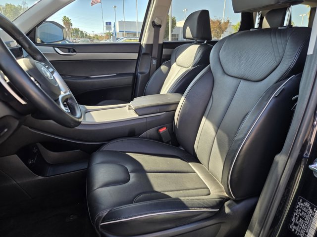 Used 2025 Hyundai Palisade SEL FWD image 19
