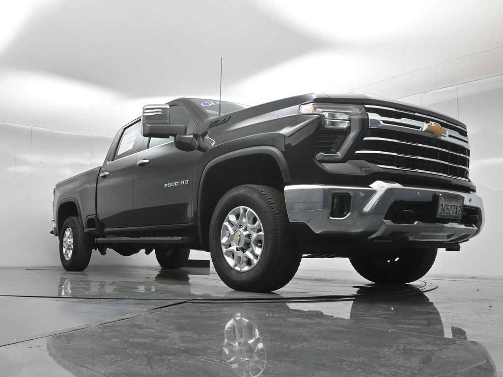 Used 2024 Chevrolet Silverado 2500 LTZ w/ LTZ Convenience Package AWD/4WD image 48