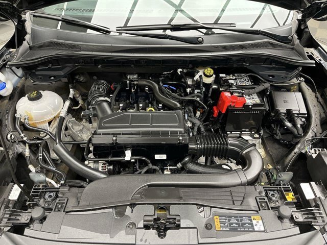 Certified 2025 Ford Escape ST-Line w/ Tech Pack #1 AWD/4WD image 23