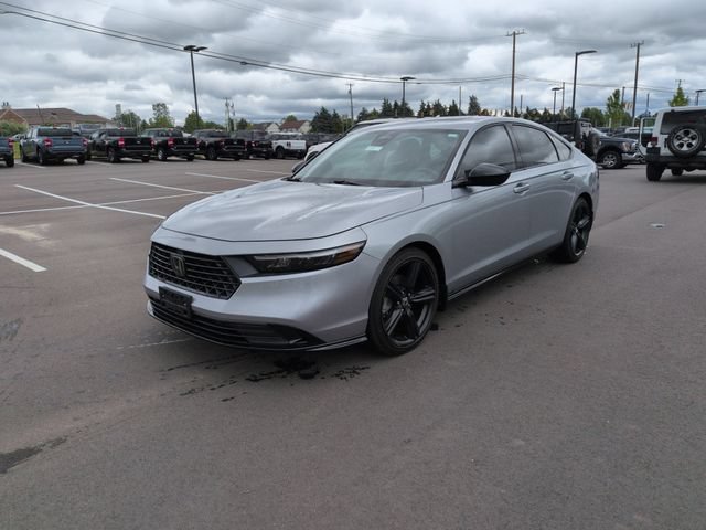 Used 2023 Honda Accord Sport image 3