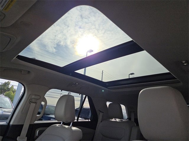 Certified 2020 Ford Explorer Limited w/ Class III Trailer Tow Package image 10