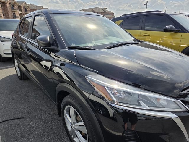 Used 2023 Nissan Kicks S image 7