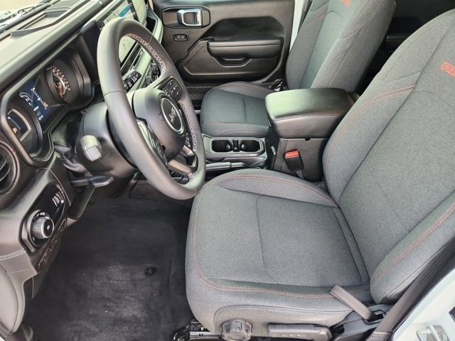 Used 2025 Jeep Wrangler Unlimited Rubicon image 12