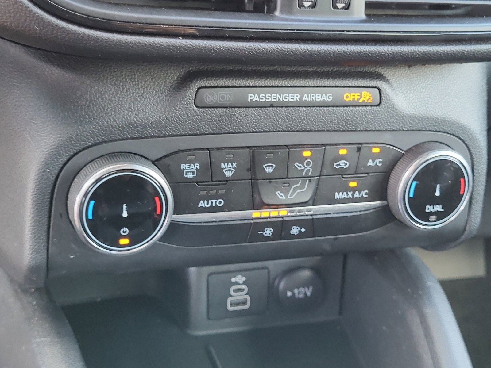 Certified 2025 Ford Escape ST-Line FWD image 23