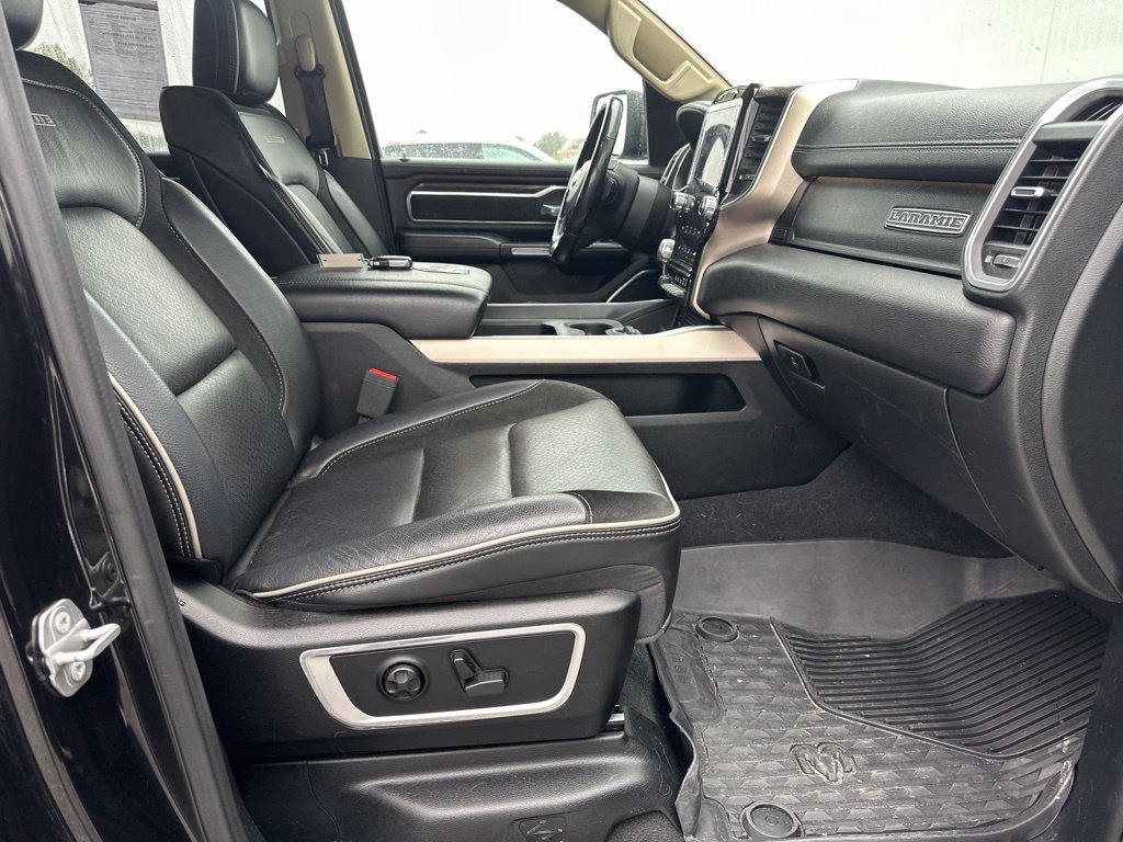 Used 2019 RAM 1500 Laramie AWD/4WD image 29
